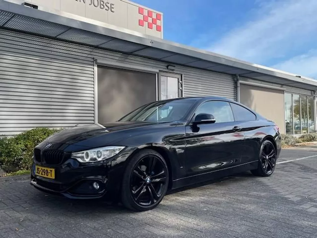 BMW 4-serie Coup&eacute; 420i Centennial High Executive